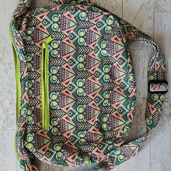 Kavu Crossbody Satchel Sydney Bag Bright Colorful OWL - Picture 7 of 11